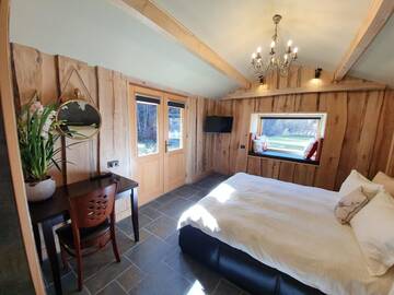 Фотографии Шале Alpin Lodge г. Азуга (Румыния) №2 Фото Шале Alpin Lodge г. Азуга 2