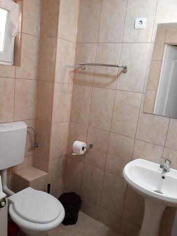 Фото номера Люкс с 3 спальнями Гостевой дом Casa Centrala г. Азуга 13